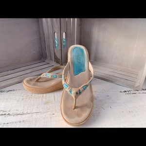 Sbicca Wedge Thong Sandal Size 8 Turquoise & Natural combo with soft comfy sole